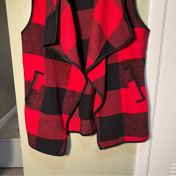 Yacun Sleeveless Waterfall Vest Red Black Buffalo Plaid L - Picture 3 of 9